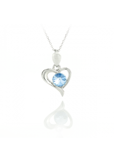 Сребърно колие Shining heart с бляскав кристал в светло син цвят Сребърно колие Shining heart с бляскав кристал в светло син цвят